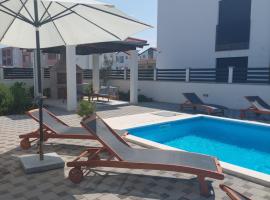 Villa Miran, hotell i Vir