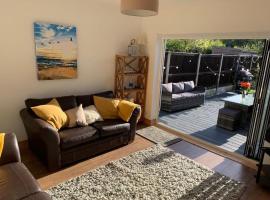 Dot's Escape - 2 bed bungalow., bungalow em Kent