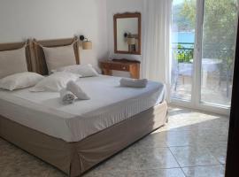 Petra Mare Apartments: Alyki şehrinde bir ucuz otel