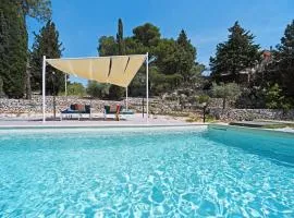 Villa Pica by PosarelliVillas