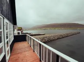 Dahlastova / Stunning Boathouse / Bay View / 3BR