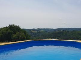 Maison en Périgord, hotel v destinaci Plazac