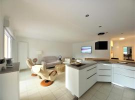 T3 spacieux dans une résidence de standing，位于弗雷瑞斯的酒店