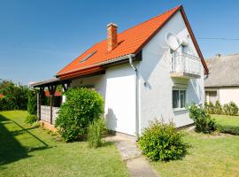 Holiday Home Pergola by Interhome, beach rental in Balatonmáriafürdő