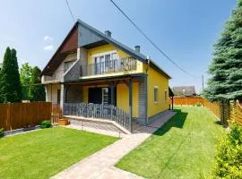 Holiday Home Hibiscus by Interhome