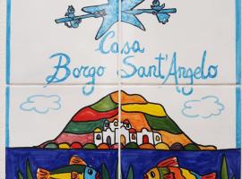 Casa Borgo Sant'Angelo เกสต์เฮาส์ในอีสเกีย