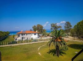 ALKIONIS , Family apartment by the sea in Halkidiki, cottage in Pefkohori