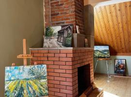 Art Racha, guest house in Ambrolauri