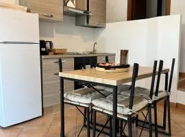 85 mjka house free parking COMO
