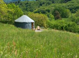 Yourtissimo, luxury tent in Laprugne