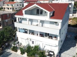 Apartmani DALI, hotel i Novalja