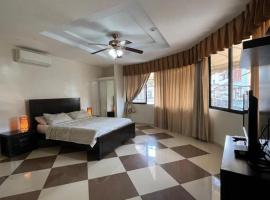 Aparta Hotel Roma, beach rental in Santo Domingo