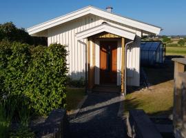 Stuga i Gamla-köpstad, cabin in Träslövsläge