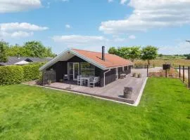 Stunning Home In Esbjerg V With 3 Bedrooms And Wifi
