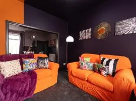 Ephphatha 4 Beds Central A63 3 Bedrms Free Wifi - Close to HRI and MKM Stadium