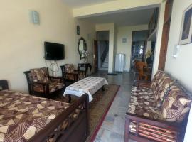 Doon View Residency (mall road), hotel in Mussoorie