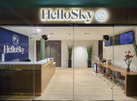 HelloSky Air Rooms Madrid, hotel near Adolfo Suarez Madrid-Barajas Airport - MAD, Madrid