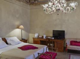 Albergo Cappello, hotel v Ravenne