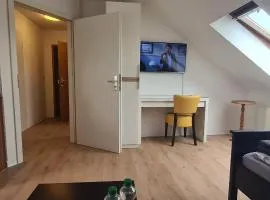 Ganze 2 Raum Ferienwohnung Rechts