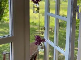 Hyggelig country Lodge、Stenstrupのシャレー