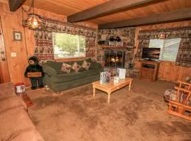 Cardinal Ridge - Rustic cabin with stellar outdoor features! Wrap-around deck and large yard!