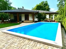 Villa Wood & Green SPA