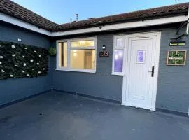 Chic 2 Bedroom Flat