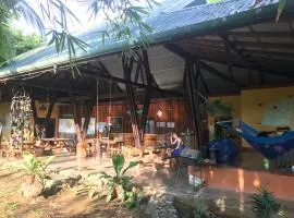 Luminosa Uvita Hostel