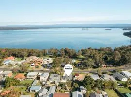 Wanderer by Experience Jervis Bay