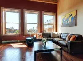 Unique Style 2 Bedroom 2 Bath Condo In Old Town Victoria