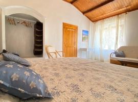 Casa comoda e spaziosa a pochi passi dal mare, hotel a Porto Pozzo