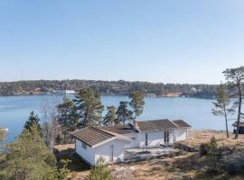 Spectacular lake plot, Stockholm archipelago, vakantiehuis in Dalarö