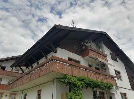 Ciasa de Bona، فندق في دوميج دي كادور