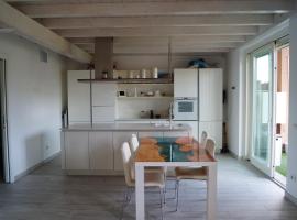 Charme Lake Loft, hotel v destinaci Ispra