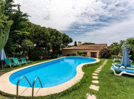 Art Gallery House, hotel in La Cala de Mijas