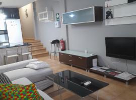 ALOJAMIENTO LOS DINOSAURIOS, hotel em Cuenca