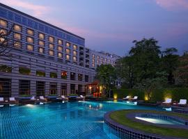 Grand Hyatt Mumbai Hotel and Residences, отель в Мумбаи