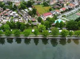 Camping Hotel Au Lac De Como