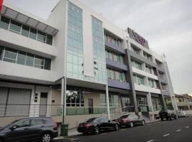 Galaxy Hotel, hotel di Simpang Ampat