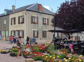 Relax au Coeur du Morvan, hotel con estacionamiento en Ouroux en Morvan