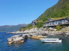 Småstranda Fjord Lodge