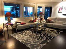 Saanichton Waterfront 2BR suite with superb views, hotel v destinaci Saanichton