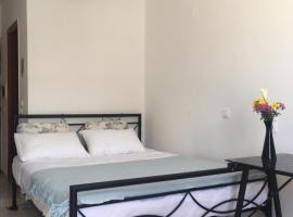 Layla' s Petite Home