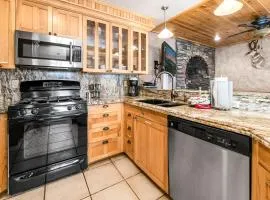 Casa Bella - Spacious mountain home, game room, WIFI, perfect for family gatherings!