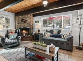 El Nido - Modern Aesthetics Meet Mountain Charm In This Newly Remodeled Home!