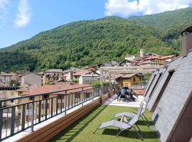 Savoia Terrace with Mountain View, holiday rental in Taceno