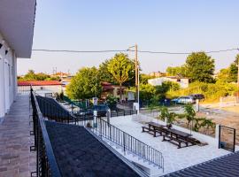 Harmony Apartments, hotel din Larisa