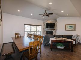 Luxurious Views-Game loft-3BR3BA, hotel in Kamas