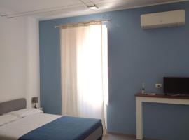 LA REGGIA APARTMENTS MILAZZO: Milazzo'da bir apart otel