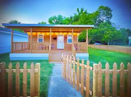 Cottage in Heart of Colonial Beach, 7 Mins Walk to the Beach、コロニアル・ビーチのビーチ周辺のバケーションレンタル